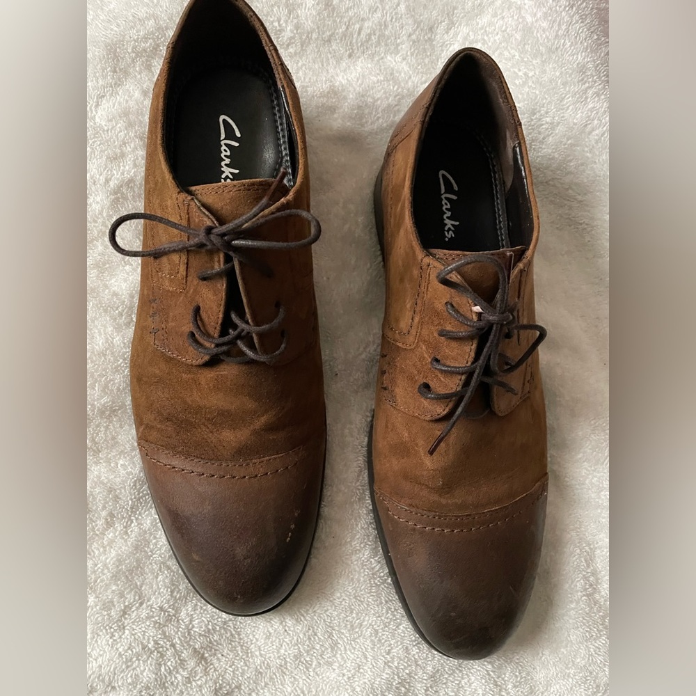 Clarks Wallace Suede Leather Tan Oxford Shoes - NEW